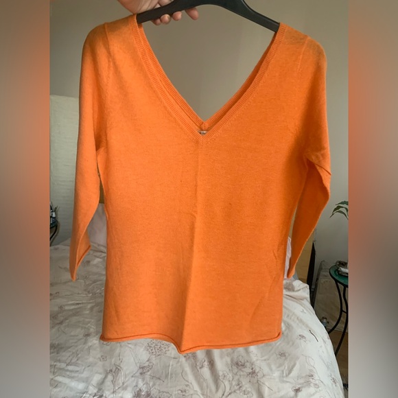 100% Cashmere Orange 🍊 V-neck top - New Scotland- size S - Picture 5 of 6
